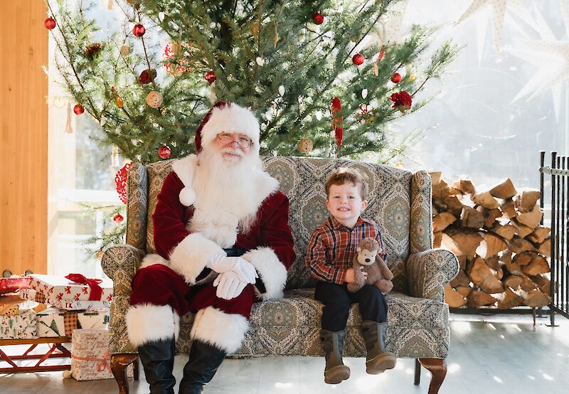 Photos with Santa at the Summit